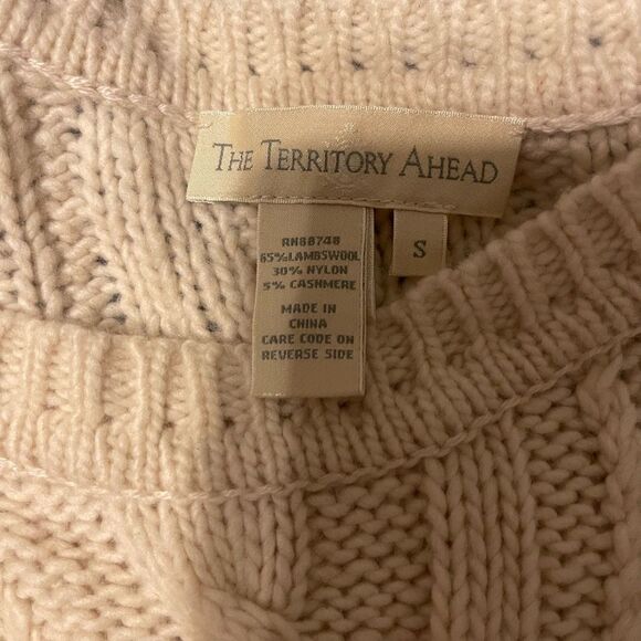 The Territory Ahead Women’s Cable Knit Sweater Cream Ivory w/ Elbow Patches Size - Picture 4 of 5